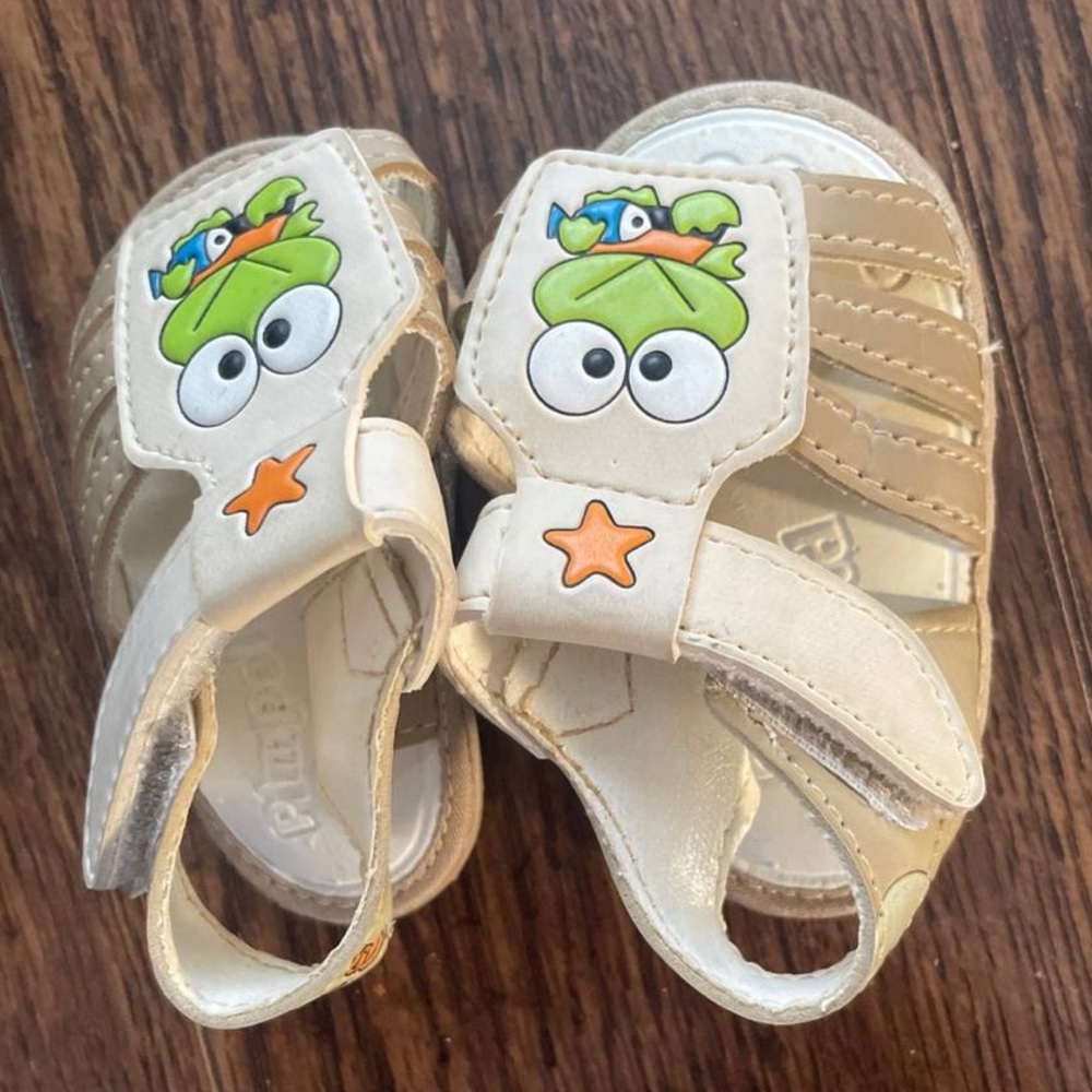 Baby Froggy 🐸 Sandals